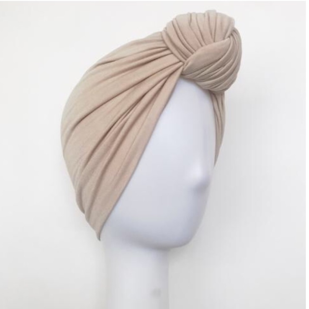 NWOT Eyee twist knot cap (1-3 years)